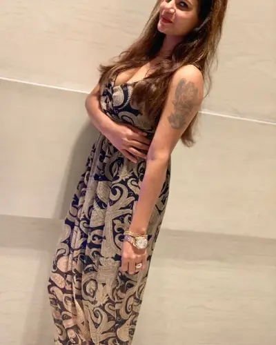 Tosham Escort
